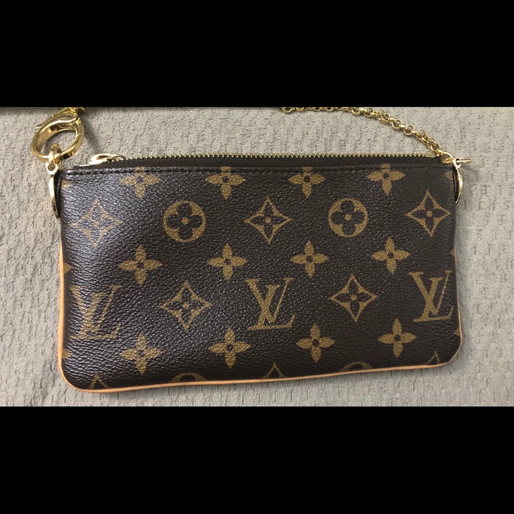 LOUIS VUITTON Pochette Milla - Picture 5 of 10